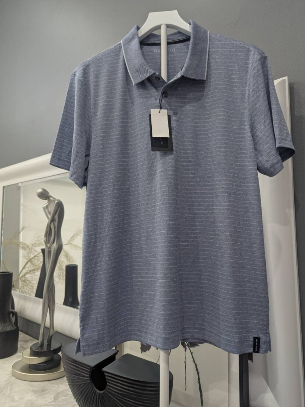 Perry Ellis Men's Performance Polo Shirt – Light Blue Heather – Size Large – New